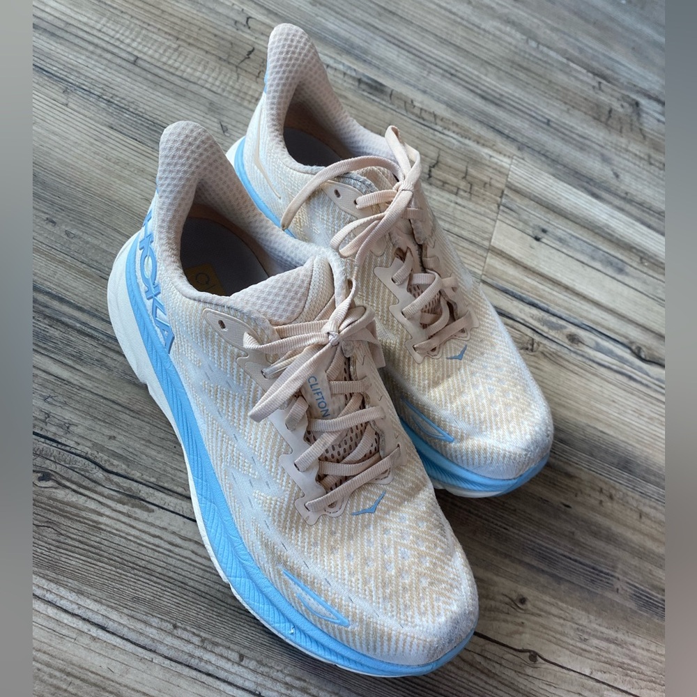 Hoka Clifton 9 Running Shoes
